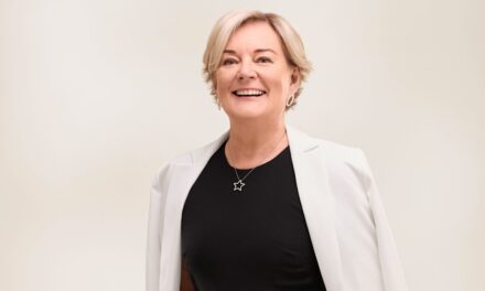 EXCLUSIF : Jo Malone CBE partage ses petits luxes, des caftans de créateurs aux journées spa indulgentes