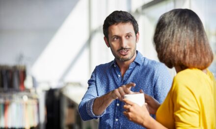 5 signes instantanés de personnes auxquelles vous ne devriez jamais faire confiance – et comment reconnaître une « bonne personne »