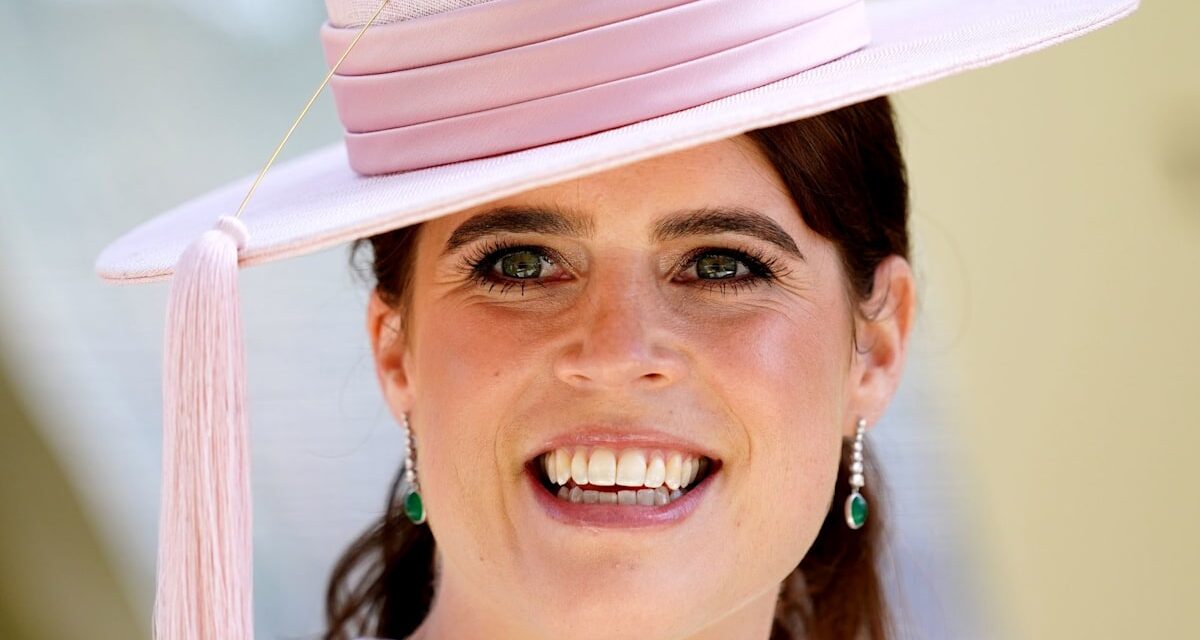 La princesse Eugénie canalise la fêtarde qui sommeille en elle dans sa jupe la plus bruyante