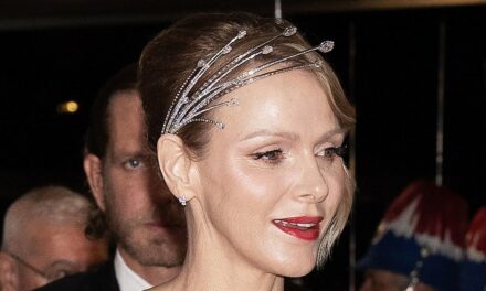 La princesse Charlène recrée son look de mariée d&rsquo;il y a 14 ans – dans une robe Armani « sculpturale »