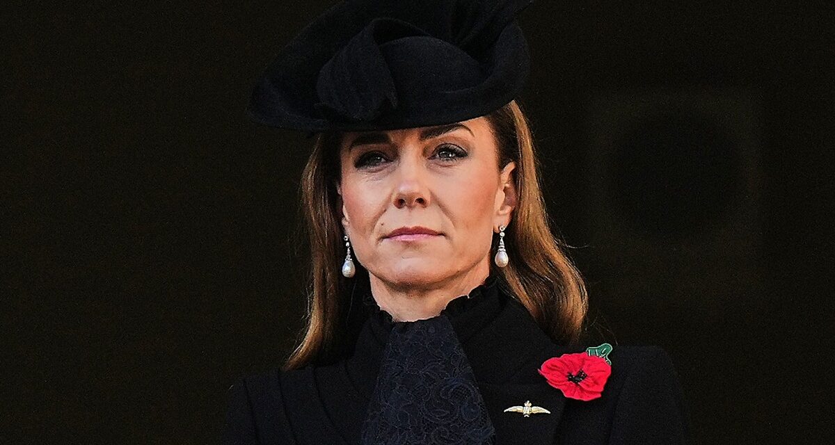 La princesse Kate rompt subtilement avec la tradition lors de sa sombre apparition le dimanche du Souvenir