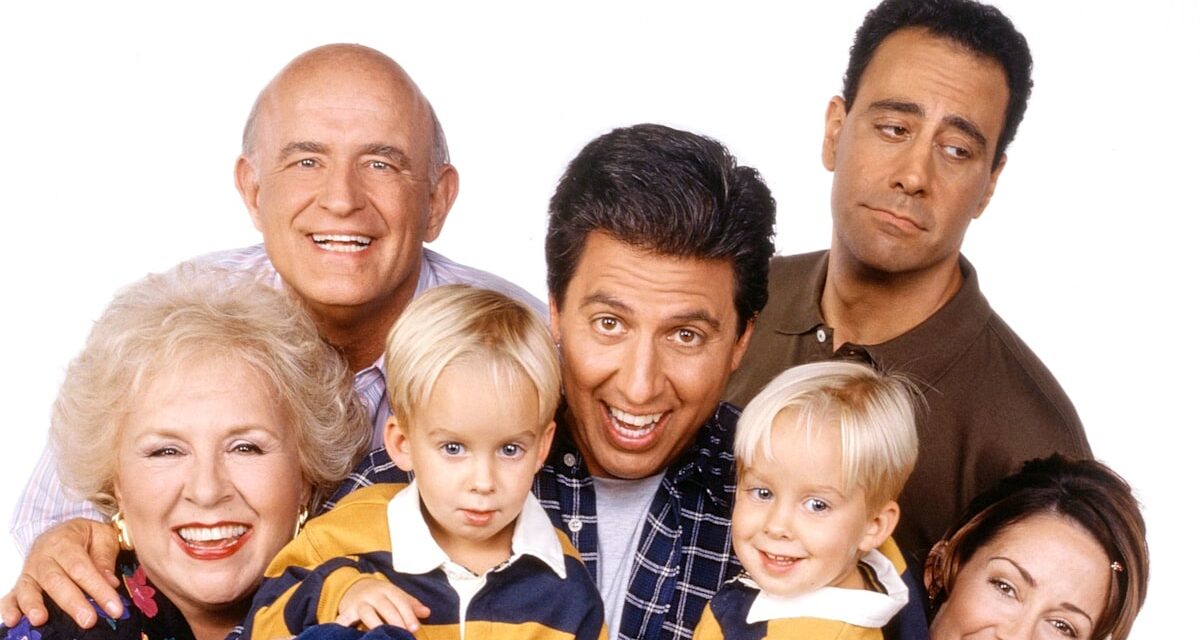 Les acteurs de Everybody Loves Raymond se réunissent pour un spécial 30e anniversaire