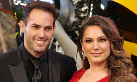Le mari de l&rsquo;acteur italien Kelly Brook, avec qui elle a été « complètement brisée » par des disputes