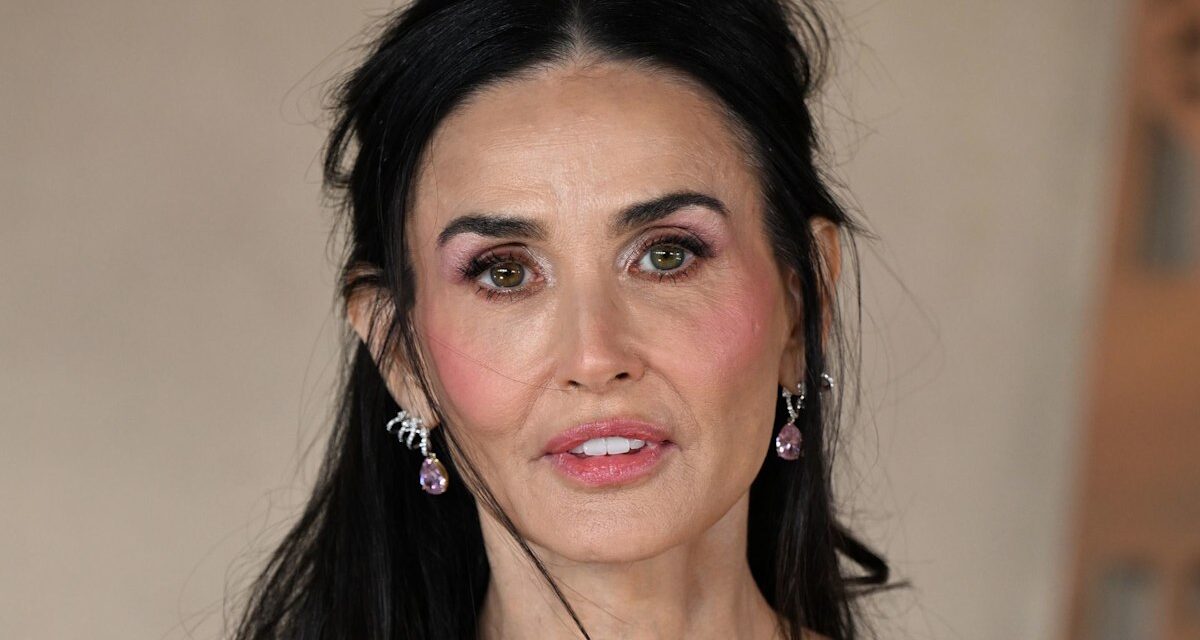 Demi Moore vole la vedette dans une robe brodée à couper le souffle lors de la première de Landman