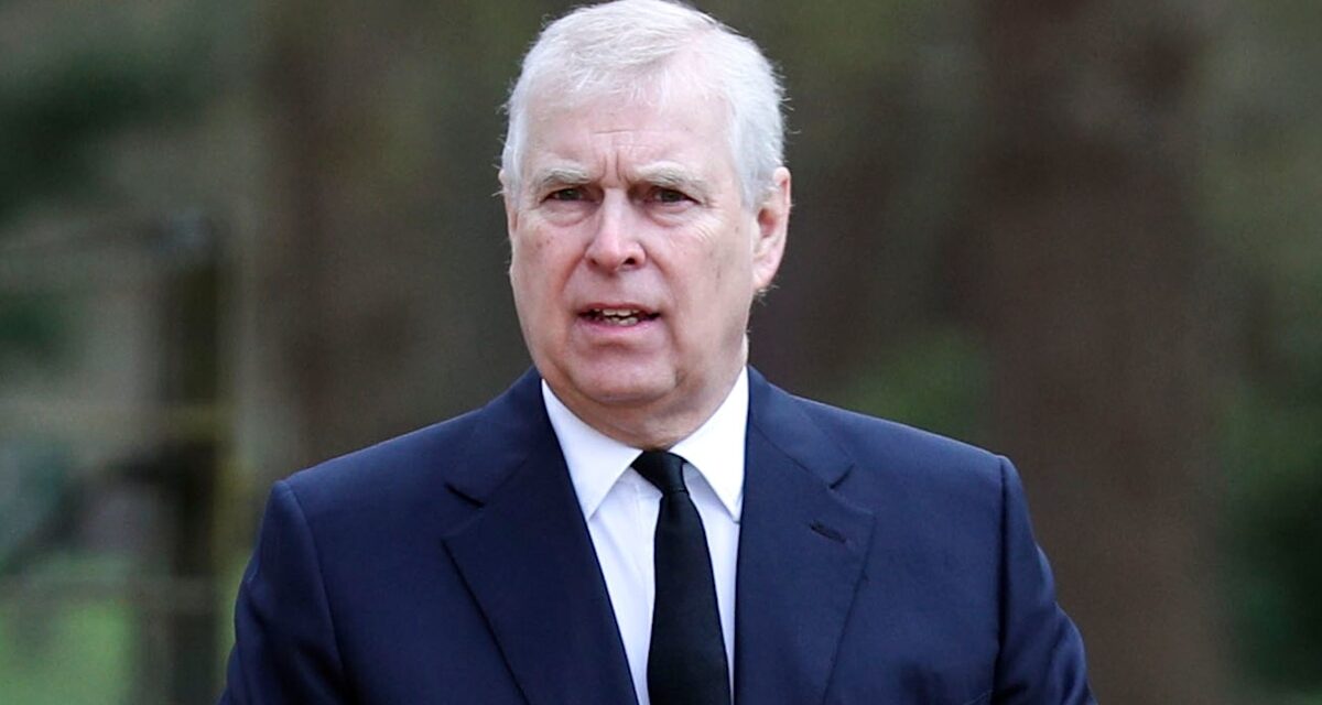 De nouveaux e-mails d&rsquo;Andrew Mountbatten-Windsor avec Jeffrey Epstein émergent alors que la photo avec Virginia Giuffre est réelle