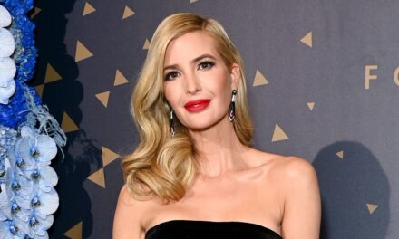 Ivanka Trump éblouit avec une photo de grossesse éclatante