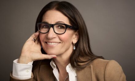 Bobbi Brown : J&rsquo;ai presque 70 ans mais je ne pense jamais à mon âge – contrairement à tout le monde