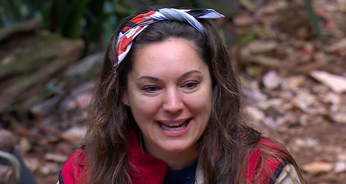 La famille de Kelly Brook obligée de défendre la star après le discours « d&rsquo;intimidation » de Kelly Osbourne