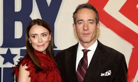 Keeley Hawes et Matthew Macfadyen profitent d&rsquo;une rare soirée en amoureux sur le tapis rouge