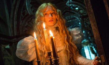 L&rsquo;horreur gothique oubliée de la star de Night Manager que les fans disent être « sous-estimée criminellement »