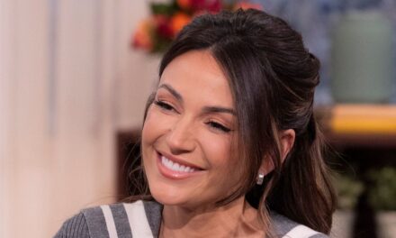 Michelle Keegan partage un aperçu du premier Noël de bébé Palma avec une adorable photo