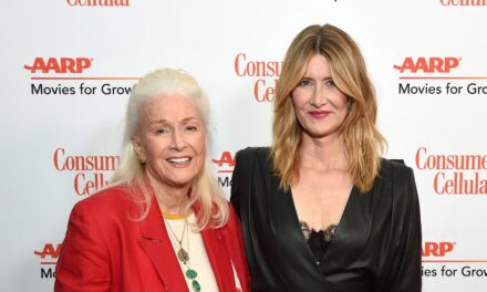 Laura Dern annonce le décès de Diane Ladd, maman nominée aux Oscars, à 89 ans – lire une note déchirante