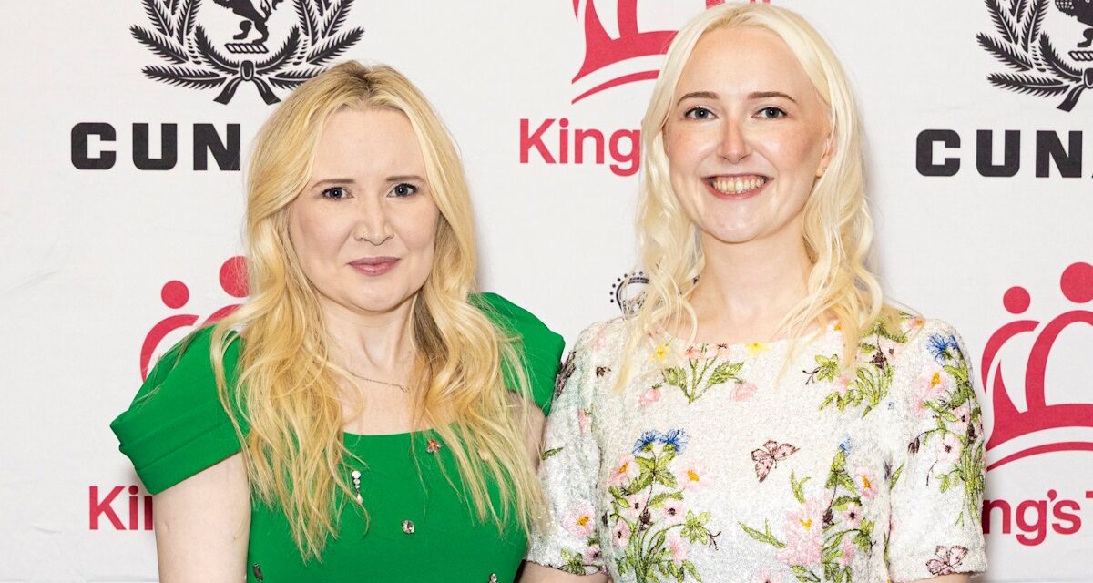 Rencontrez les sœurs derrière la marque de mode inclusive Careaux et comment le roi Charles a fait partie de leur voyage – exclusif