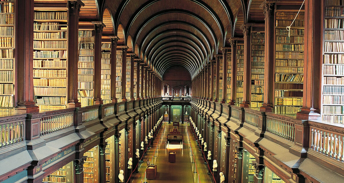 Les plus belles bibliothèques du monde que vous pouvez réellement visiter, y compris les véritables étagères de Poudlard