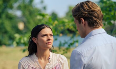 Les téléspectateurs sont « obsédés » après avoir regardé en frénésie la première de trois épisodes « incroyables » du drame romantique de retour