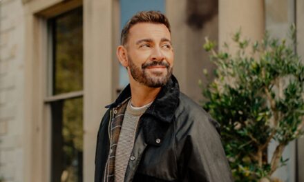 Exclusif : la star du West End, Ben Forster, ouvre la porte de sa maison de vacances de premier ordre en Cumbria