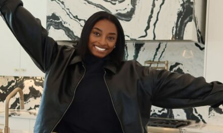Simone Biles fait visiter une superbe maison texane de 3 millions de dollars qui a pris 5 ans