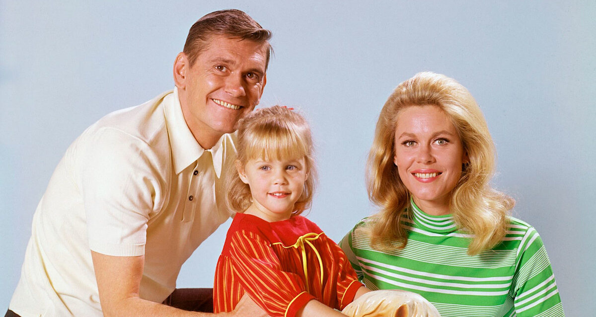 La sitcom emblématique des années 60, Bewitched, devrait être redémarrée cinq décennies plus tard