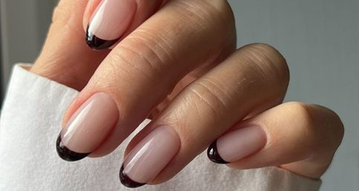 14 French manucures virales chics et uniques : Du métallisé au marron chocolat