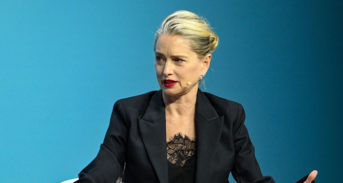 Katherine LaNasa du Pitt fait l&rsquo;éloge des infirmières de l&rsquo;hospice qui ont pris soin de leur ex-mari Dennis Hopper alors qu&rsquo;il était mourant