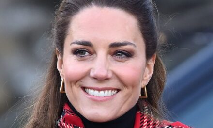 Les tenues de Noël Ralph Lauren de Kate Middleton sont une leçon de mode festive