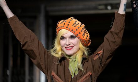 Pam Hogg : l&rsquo;icône de la mode britannique qui a créé les looks de Rihanna et Kate Moss est décédée