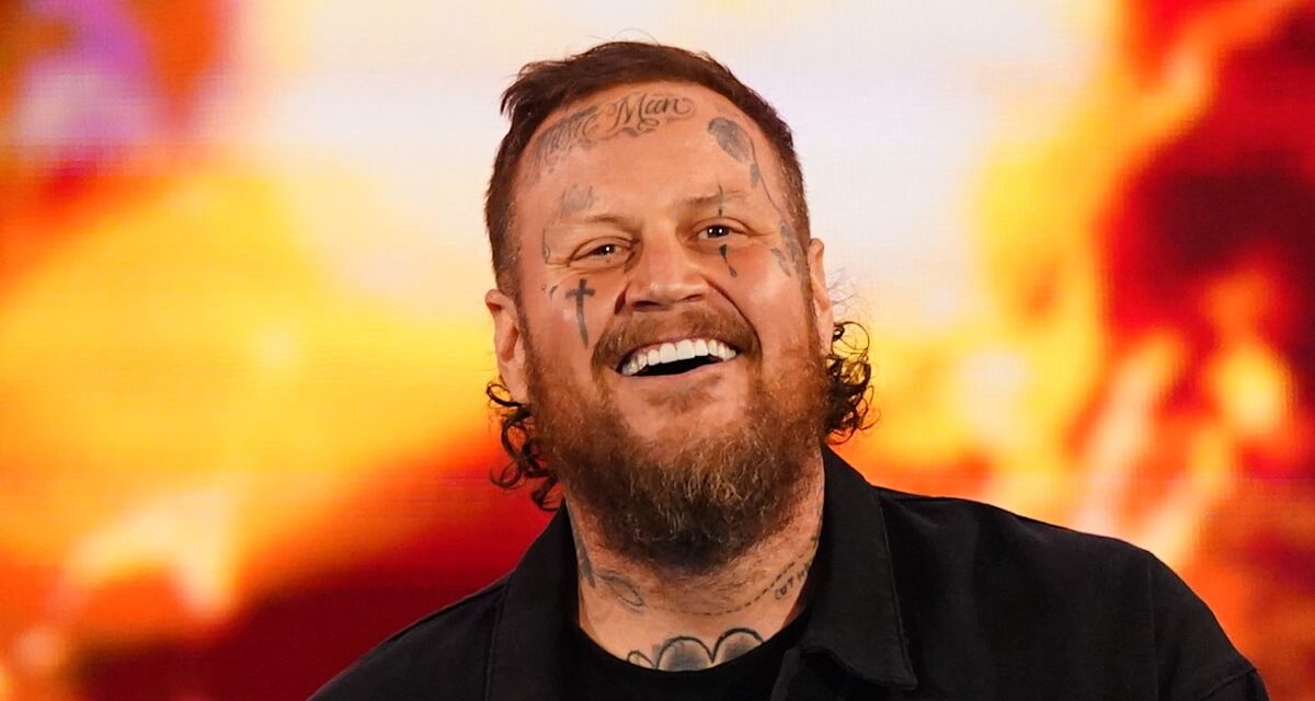 Regardez Jelly Roll dévoiler sa plus grande transformation à ce jour – et vous ne le reconnaîtrez pas