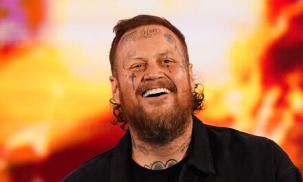 Regardez Jelly Roll dévoiler sa plus grande transformation à ce jour – et vous ne le reconnaîtrez pas