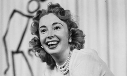 Dans la vie privée de la star Audrey Meadows de The Honeymooners, y compris la célèbre sœur Jayne et ses deux maris