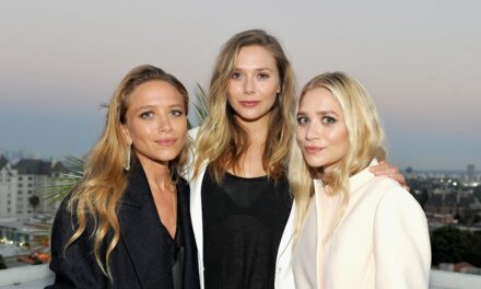 Elizabeth Olsen fait une révélation franche sur son enfance « chaotique » avec ses sœurs jumelles, Mary-Kate et Ashley Olsen