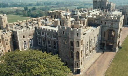 L&rsquo;immense collection d&rsquo;art du château de Windsor accueille un nouvel ajout historique – alors que la famille royale récupère la statue
