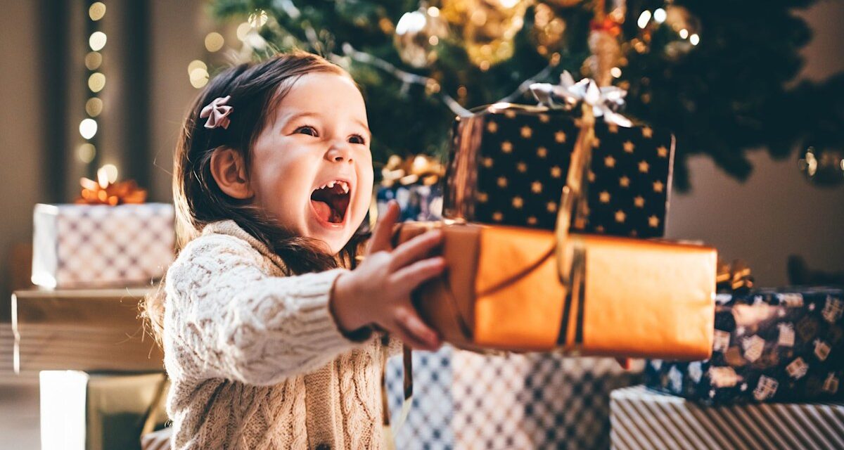 Comment offrir des cadeaux aux enfants à Noël ? Les experts caritatifs préviennent que nous sommes à un « point de rupture »