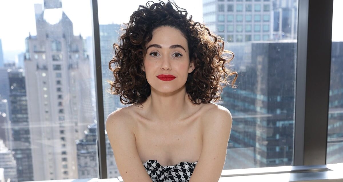 9 coiffures superposées bouclées populaires dont les stylistes raffolent – ​​y compris la « coupe loup » virale