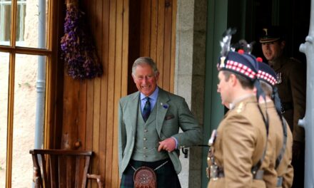 Les plus grandes portes d&rsquo;entrée royales : le porche du roi Charles, l&rsquo;arche du prince Harry et bien plus encore