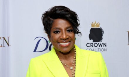 Tout sur l&rsquo;actrice et épouse de Samuel L. Jackson, LaTanya Richardson, alors que le couple fête ses 45 ans de mariage