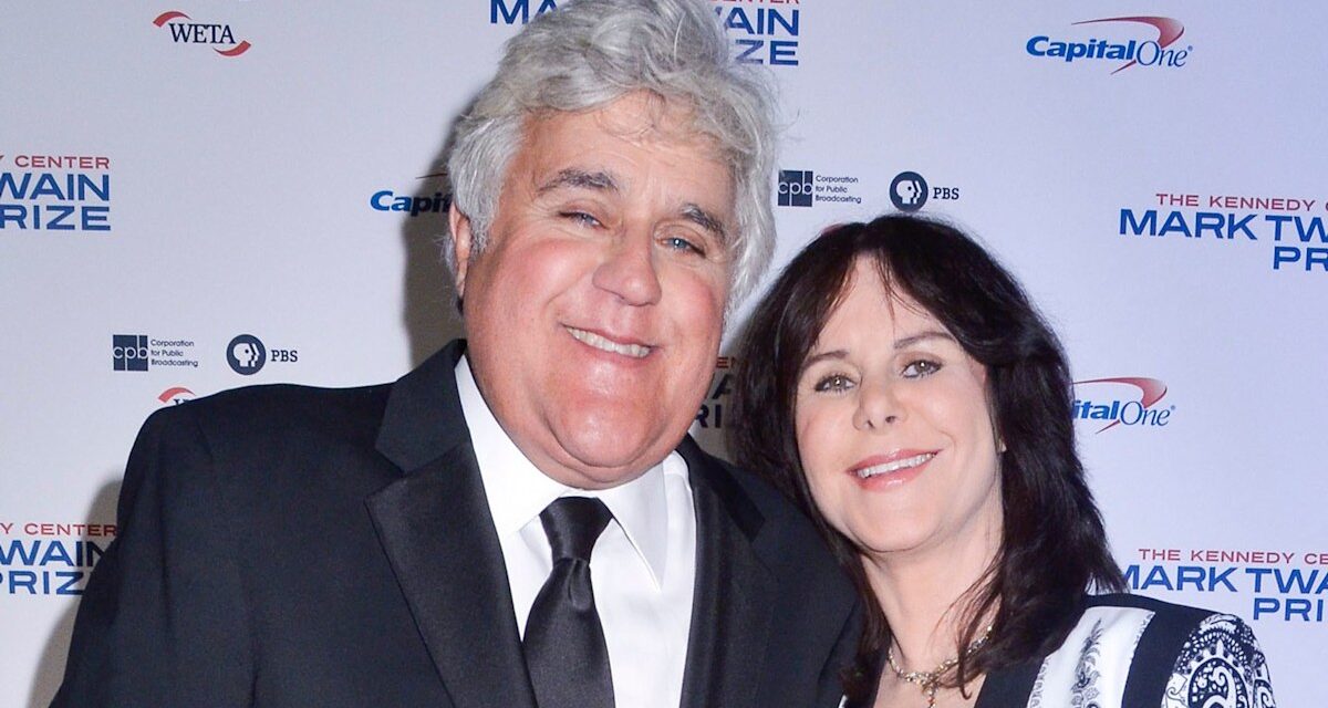 Jay Leno révèle comment il utilise la comédie pour créer des liens avec sa femme malgré sa démence avancée