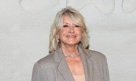 Martha Stewart, 81 ans, adore ce masque facial au collagène pour une peau plus lisse – et il est en vente au prix de 14 $