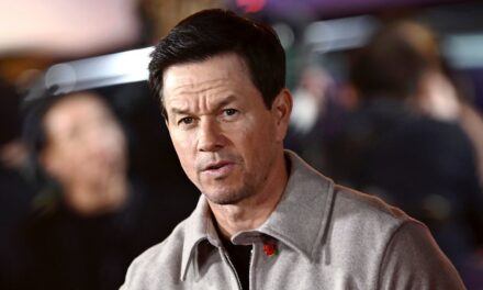 Mark Wahlberg fait le point sur l&rsquo;état de santé de sa fille de 15 ans après qu&rsquo;un « terrifiant » accident l&rsquo;ait laissée hospitalisée