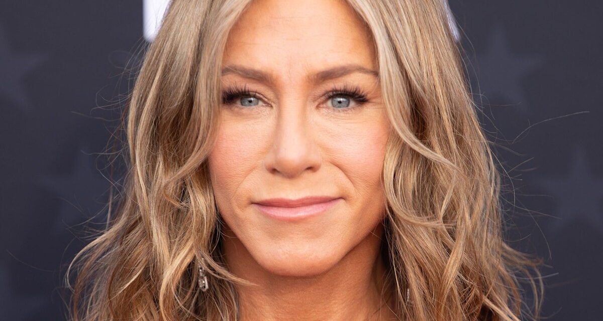 Comment obtenir des vagues parfaites et sans frisottis : des experts capillaires répondent à vos questions brûlantes