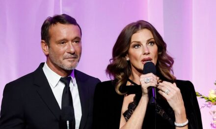 Tim McGraw et Faith Hill ont versé « quelques larmes » à propos de la dernière apparition de leur fille Gracie