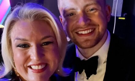 La star de Dragons&rsquo; Den, Sara Davies, partage des photos des coulisses du « merveilleux » mariage de Holly Ramsay et Adam Peaty