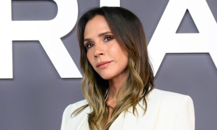 Pourquoi les talons festifs de Victoria Beckham sont parfaits pour la saison des fêtes