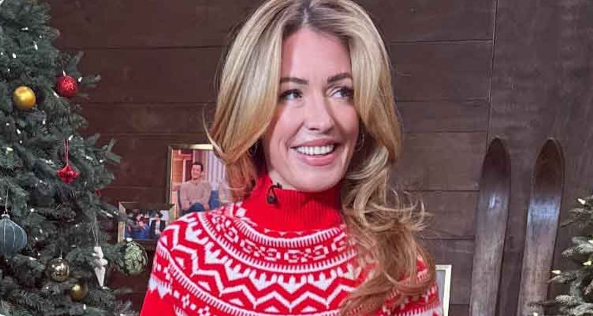 Le tricot rouge High Street de Cat Deeley est l&rsquo;inspiration ultime en matière de style festif