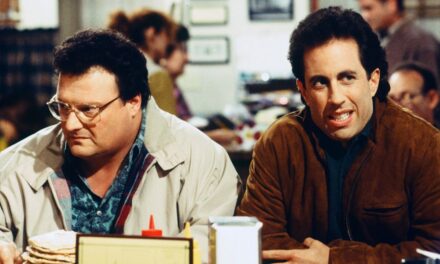 La star de Seinfeld, Wayne Knight, révèle comment il a perdu 100 livres avant d&rsquo;effectuer un retour majeur à 70 ans