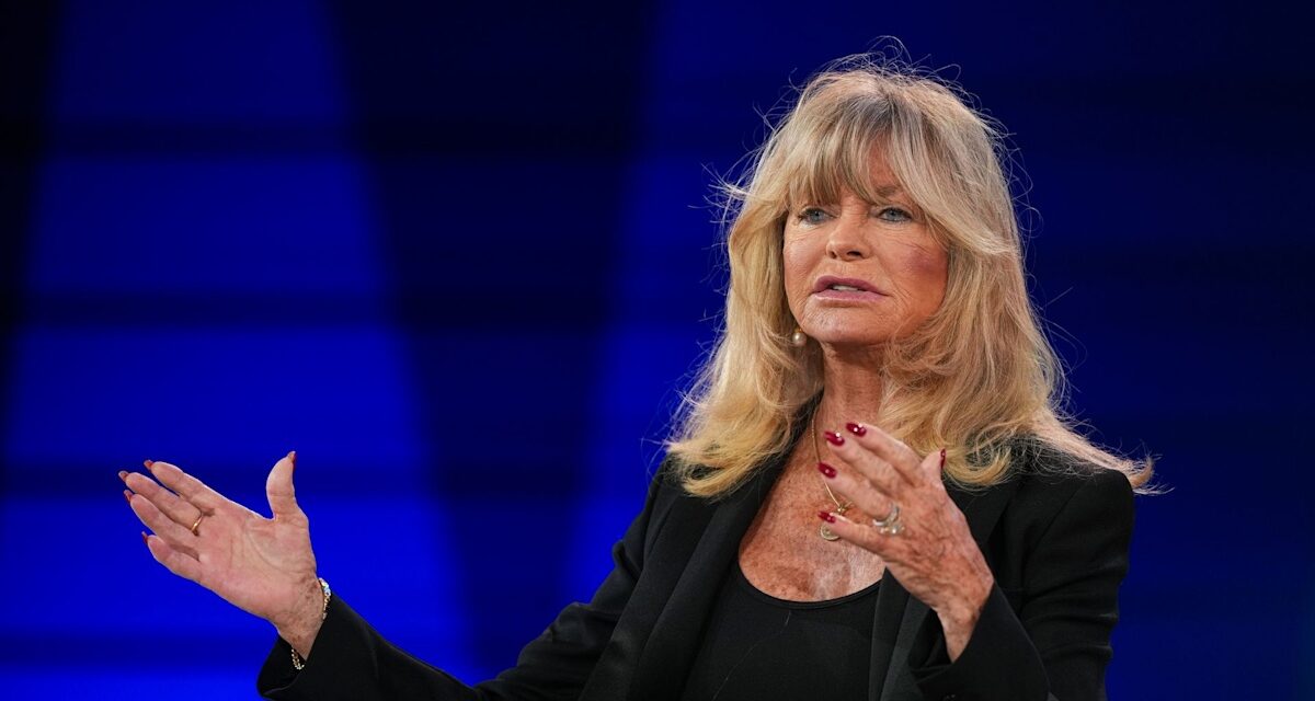 La famille de Goldie Hawn, qui se réunira pour remporter un Oscar, est honorée au gala Make A Wish