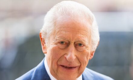 Le roi Charles est « profondément touché » par la réponse « sensible » suite à la mise à jour sur le traitement du cancer