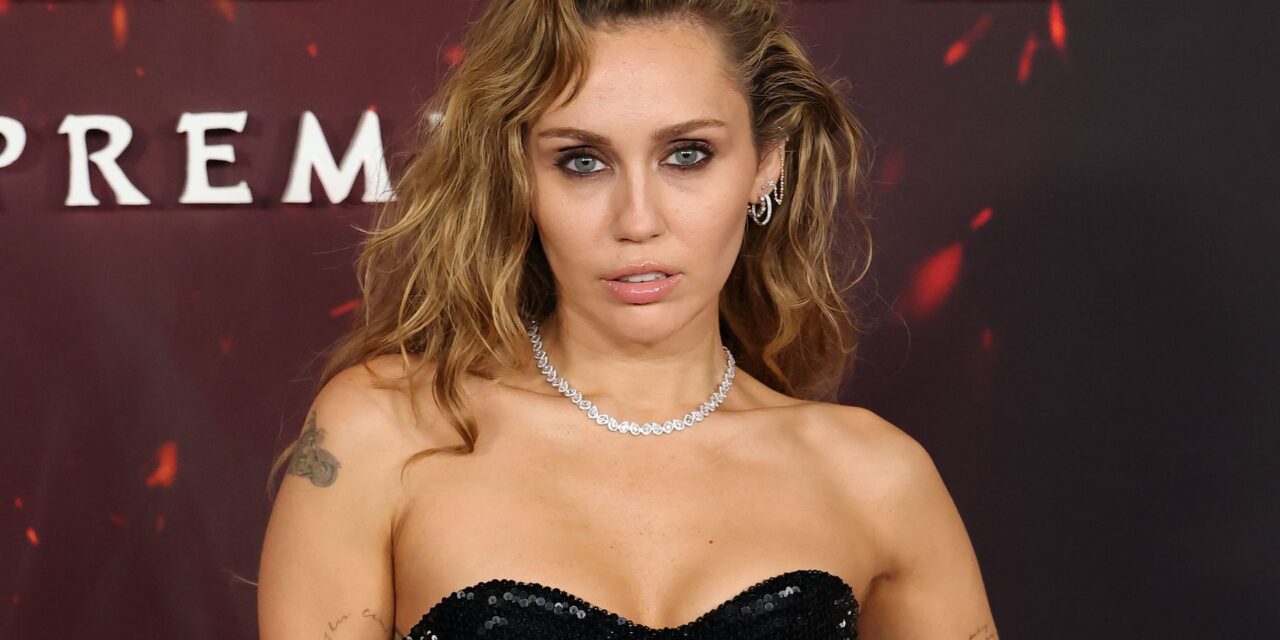 Miley Cyrus brise le silence sur ses fiançailles avec Maxx Morando et sa « reconstruction »