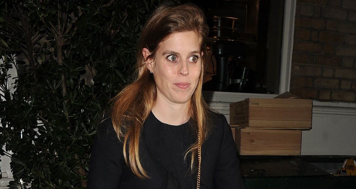 La princesse Béatrice profite d&rsquo;une fête de Noël à Londres alors qu&rsquo;Edoardo Mapelli Mozzi se rend à Los Angeles