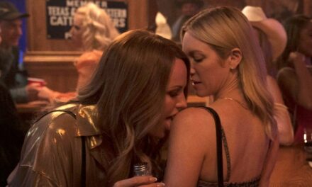 Le thriller mystérieux « Raunchy » en 8 parties The Hunting Wives confirme la date tant attendue de la première au Royaume-Uni