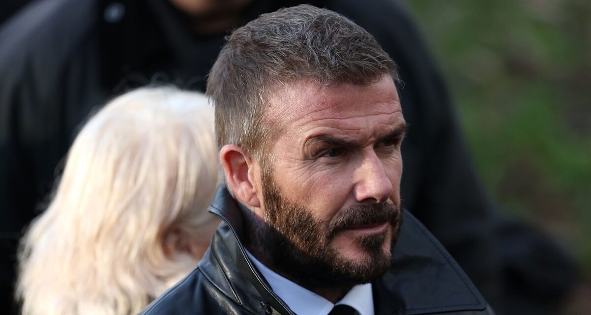 David Beckham photographié pour la première fois depuis qu&rsquo;il a été bloqué par son fils Brooklyn au milieu d&rsquo;une querelle